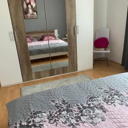 Sladja Apartament Szybenik