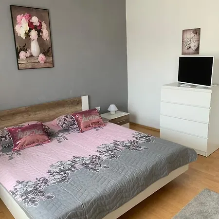 Apartament Sladja