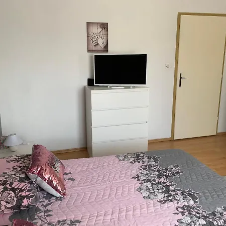 Apartament Sladja