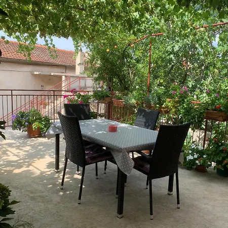 Apartament Sladja Szybenik