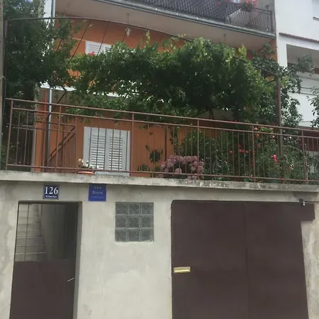 Apartment Sladja *